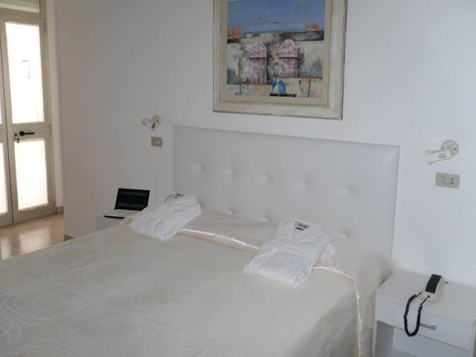 Hotel Diga มารินา ดิ ราเวนนา ภายนอก รูปภาพ